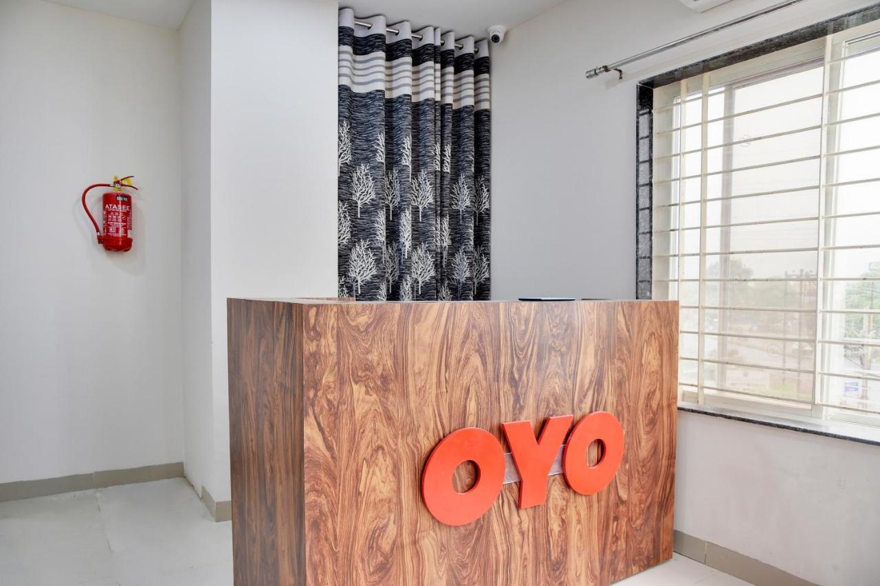 Oyo40146大陆酒店 博帕尔 外观 照片
